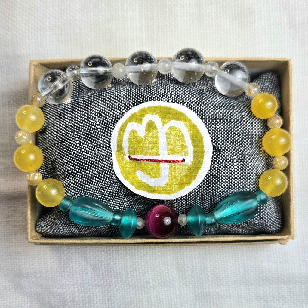 25: Vintage glass, tiger's eye, agate, rutilated quartz, clear quartz